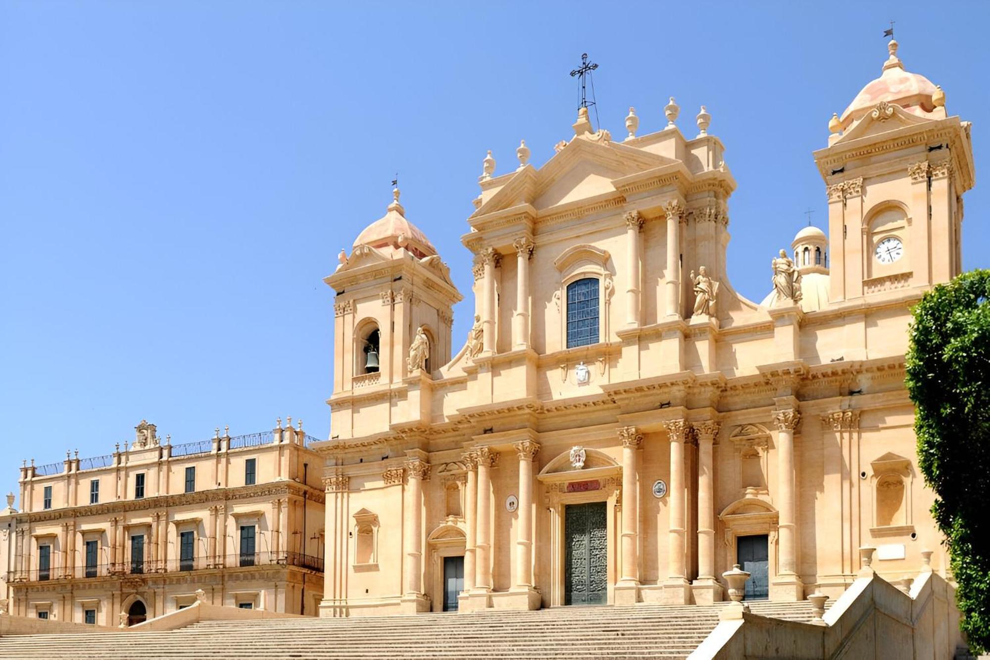 Noto Barocca - Holidayhome ภายนอก รูปภาพ